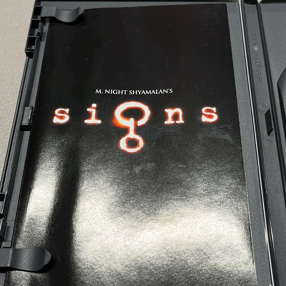 Signs DVD